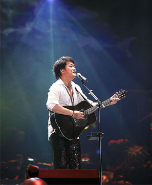 我与华健的距离，只从A到Z……