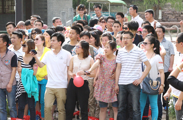 心动520大型单身派对 心动的一款旅游交友产品