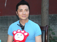 黄鹤翔,黄鹤翔专访,音乐人,歌手,黄鹤翔九妹,黄鹤翔日月星辰,黄鹤翔资料,黄鹤翔歌曲,河南歌手,河南一百度,河南一百度美人谈