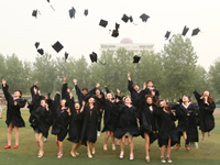 2013高考 2013高考政策 2013黄河科技学院招生 黄河学院 黄河科技学院胡大白专访 2013高考零距离 百家高校招生访谈