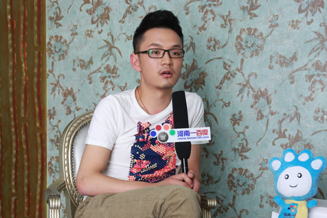 河南一百度《美人谈》28期嘉宾：环球国际模特大赛华南赛区冠军