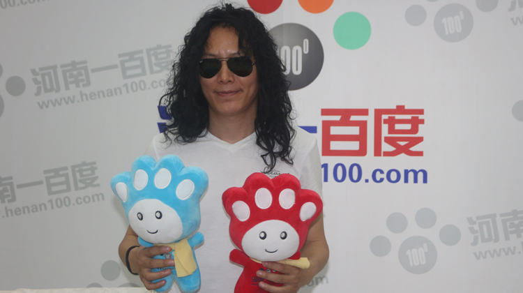 迈克尔·杰克逊,王杰杰克逊,王杰,Jackson,wang Jackson,杰克逊模仿秀,太空舞步,太空步,王杰杰克逊专访,河南一百度,模仿秀