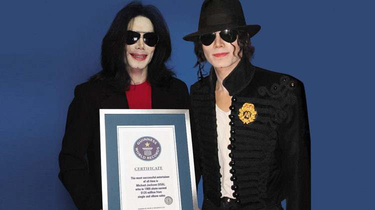 迈克尔·杰克逊,王杰杰克逊,王杰,Jackson,wang Jackson,杰克逊模仿秀,太空舞步,太空步,王杰杰克逊专访,河南一百度,模仿秀 