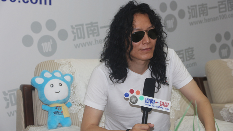 迈克尔·杰克逊,王杰杰克逊,王杰,Jackson,wang Jackson,杰克逊模仿秀,太空舞步,太空步,王杰杰克逊专访,河南一百度,模仿秀 