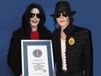 迈克尔·杰克逊,王杰杰克逊,王杰,Jackson,wang Jackson,杰克逊模仿秀,太空舞步,太空步,王杰杰克逊专访,模仿秀,河南一百度