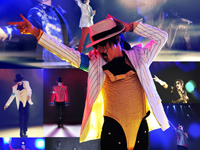 迈克尔·杰克逊,王杰杰克逊,王杰,Jackson,wang Jackson,杰克逊模仿秀,太空舞步,太空步,王杰杰克逊专访,模仿秀,河南一百度