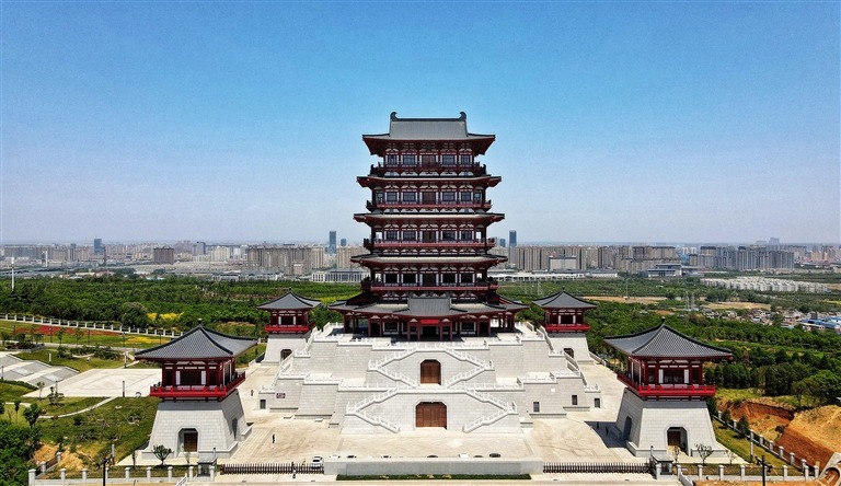河洛书新篇 实干著华章