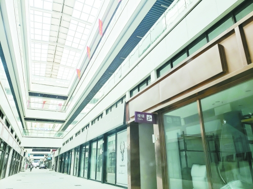 财经频道 财经资讯 > 正文 近日,锦艺国际轻纺城(简称"锦艺轻纺城")