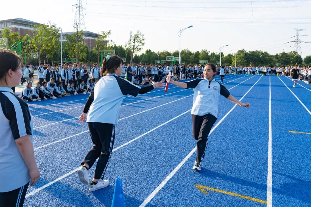 挥洒汗水奋力奔跑 追逐梦想不言艰辛 ——濮阳市一高成功举办2019级