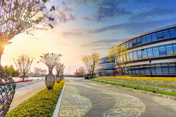 "神兽归笼",郑州恒大·养生谷邀你来拿助学金