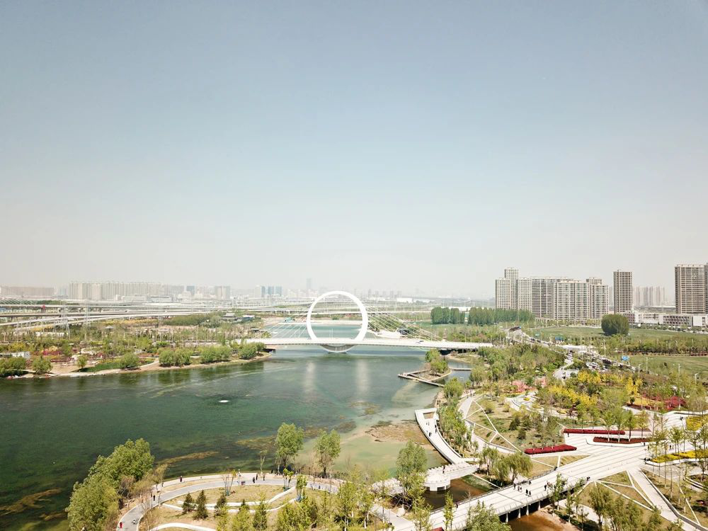 蝶湖已成网红打卡点;荷湖开挖蓄水,预计7月1日开园;滨河国际中