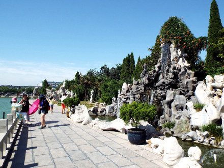 开封包公祠祝高考学子金榜题名、全国游客端午安康!