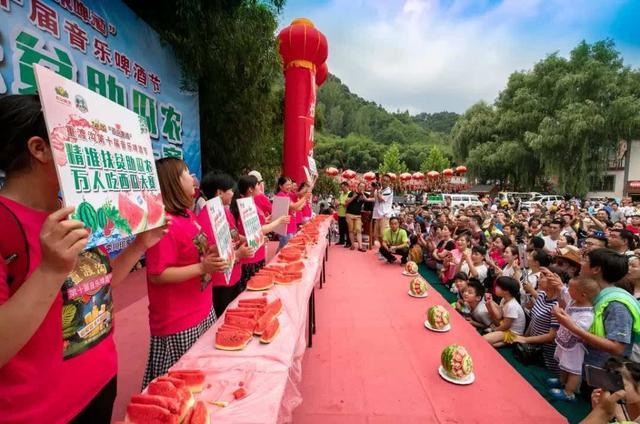 “孙悟空”“猪八戒”齐聚栾川，千斤蟠桃免费送游客!