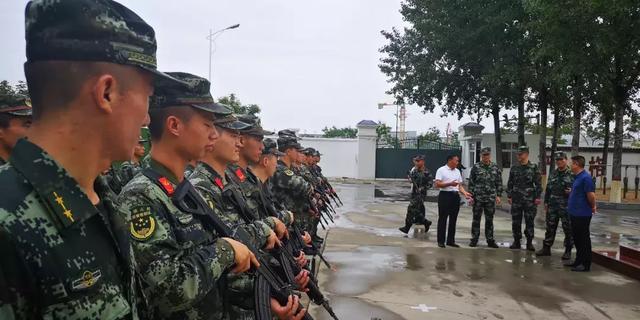 包公祠拥军慰问庆“八一” 共建军民鱼水情