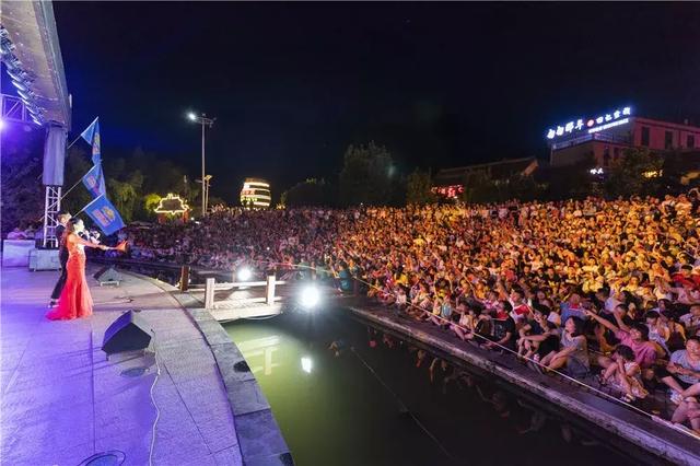 八一建军节，重渡沟红歌联唱致敬最可爱的人