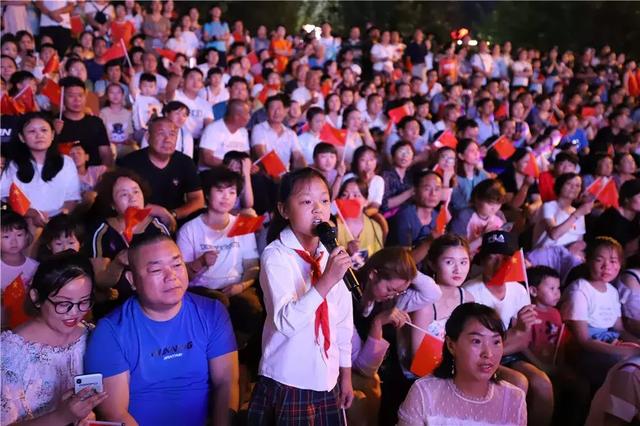 八一建军节，重渡沟红歌联唱致敬最可爱的人