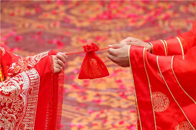 “大宋盛世婚礼”引爆2019清明上河园七夕文化节