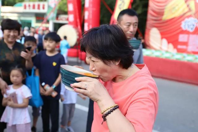 河南重渡沟:万千“豪杰”闯擂台,过关斩将赢大奖