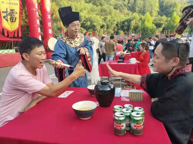 河南重渡沟:万千“豪杰”闯擂台,过关斩将赢大奖