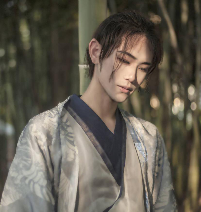 慕寒倾羽看点三汉风市集活动期间,每日的10:00—17:00红石峡景区入口