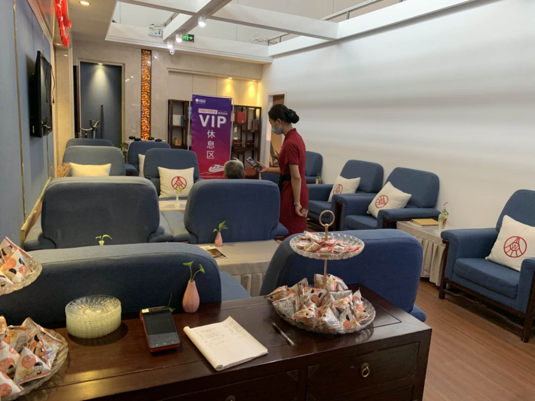 中原旅游服务新名片河南众信旅游郑州东站vip休息室正式启用