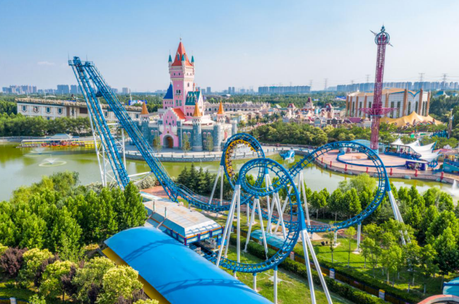 暑期已过半 郑州方特三大乐园精彩不间断