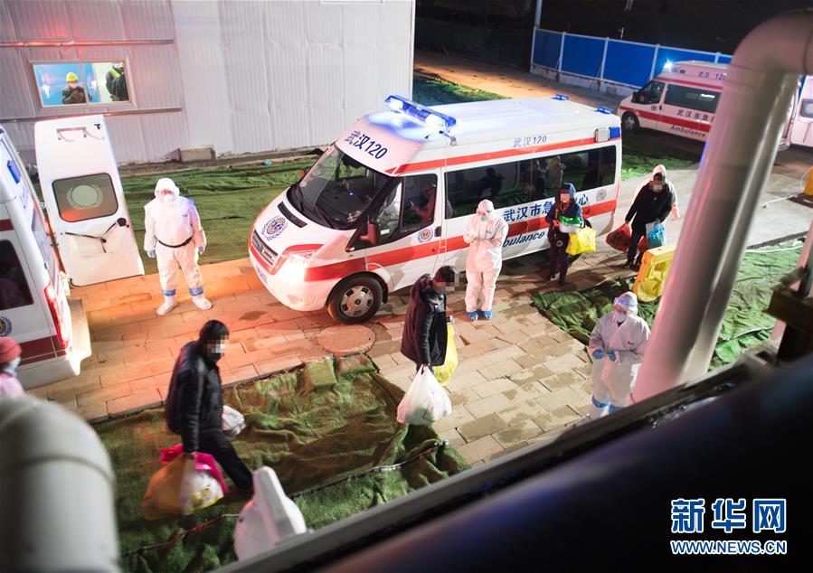 （聚焦疫情防控图文互动）（11）分秒必争！一切为了治病救人中国抗疫生命至上的生动实践