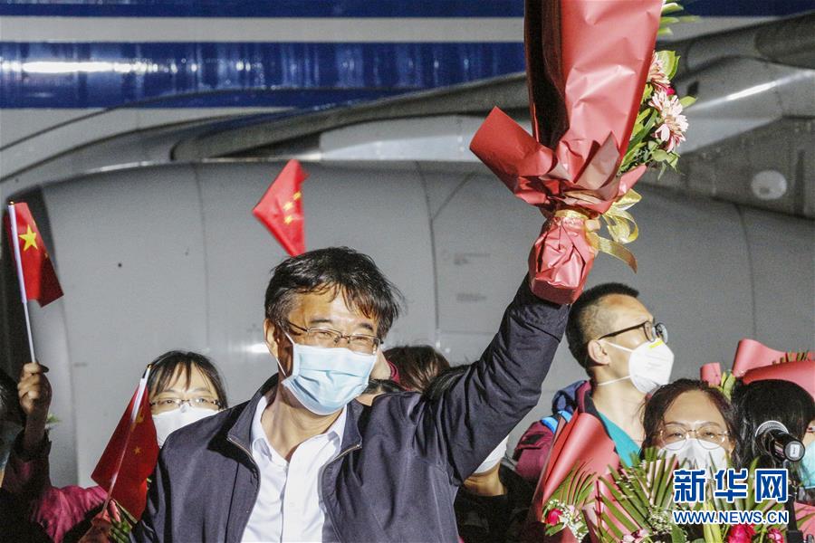 （聚焦疫情防控图文互动）（9）分秒必争！一切为了治病救人中国抗疫生命至上的生动实践