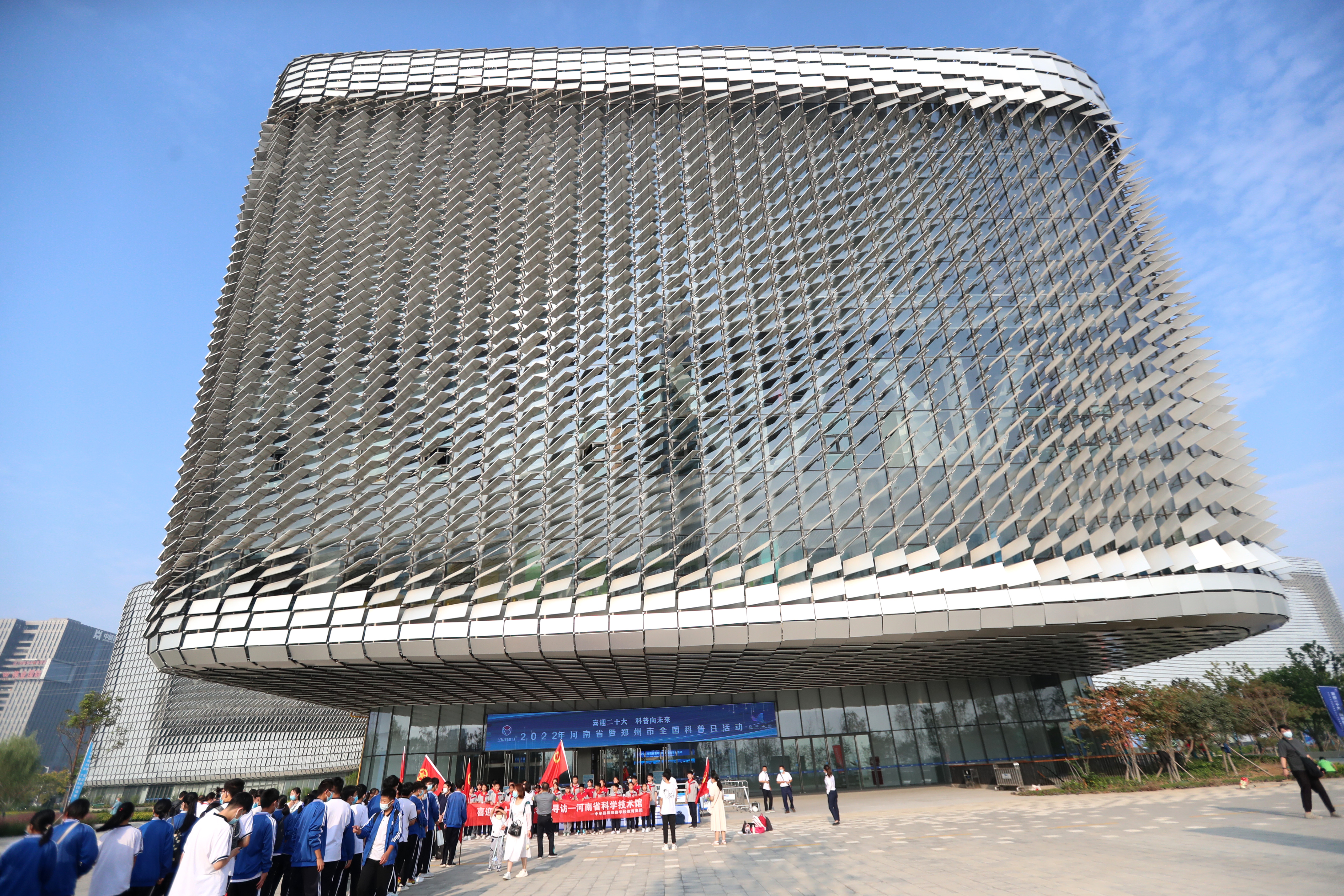 图集河南科技馆新馆啥模样记者带您先睹为快