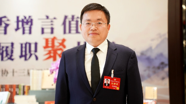 如何让老人认证不再成子女的操心事？委员建议：静默认证、