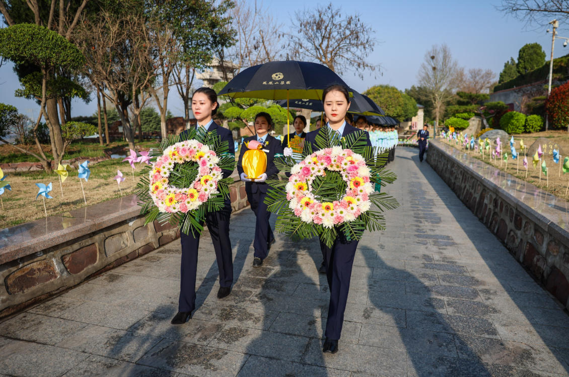 洛阳凤凰山生态纪念园