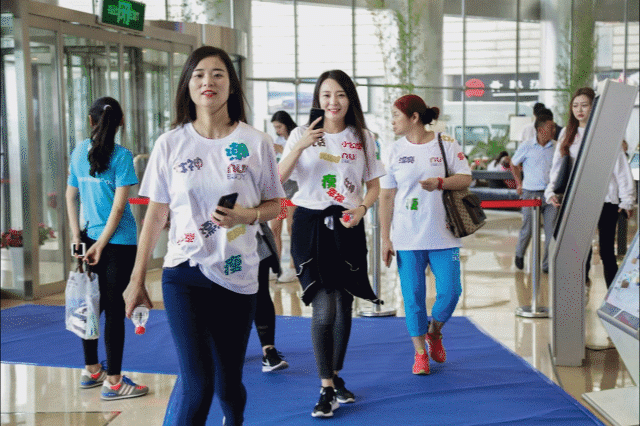 郑州大玉米垂直跑挑战赛圆满落幕 如新健康中国行嗨跑继续