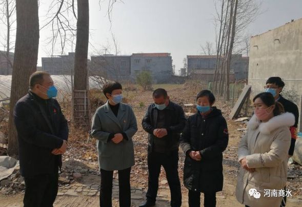 商水县政府副县长单正义疫情期间慰问驻武汉官兵家属