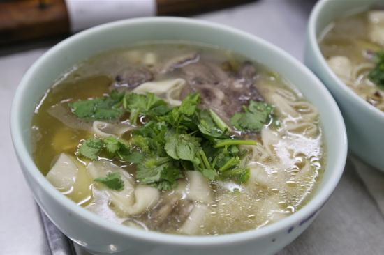 萧记三鲜烩面恢复堂食 上过国宴,三十年不变的郑州味道回来了!