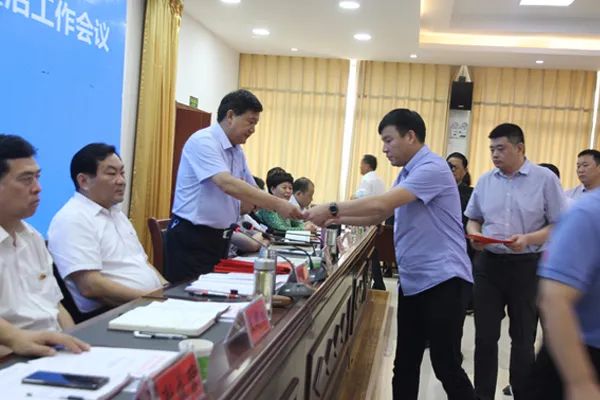 太康县委书记王国玺等出席太康县2020年秋季控尘与禁烧暨农村乱占耕地