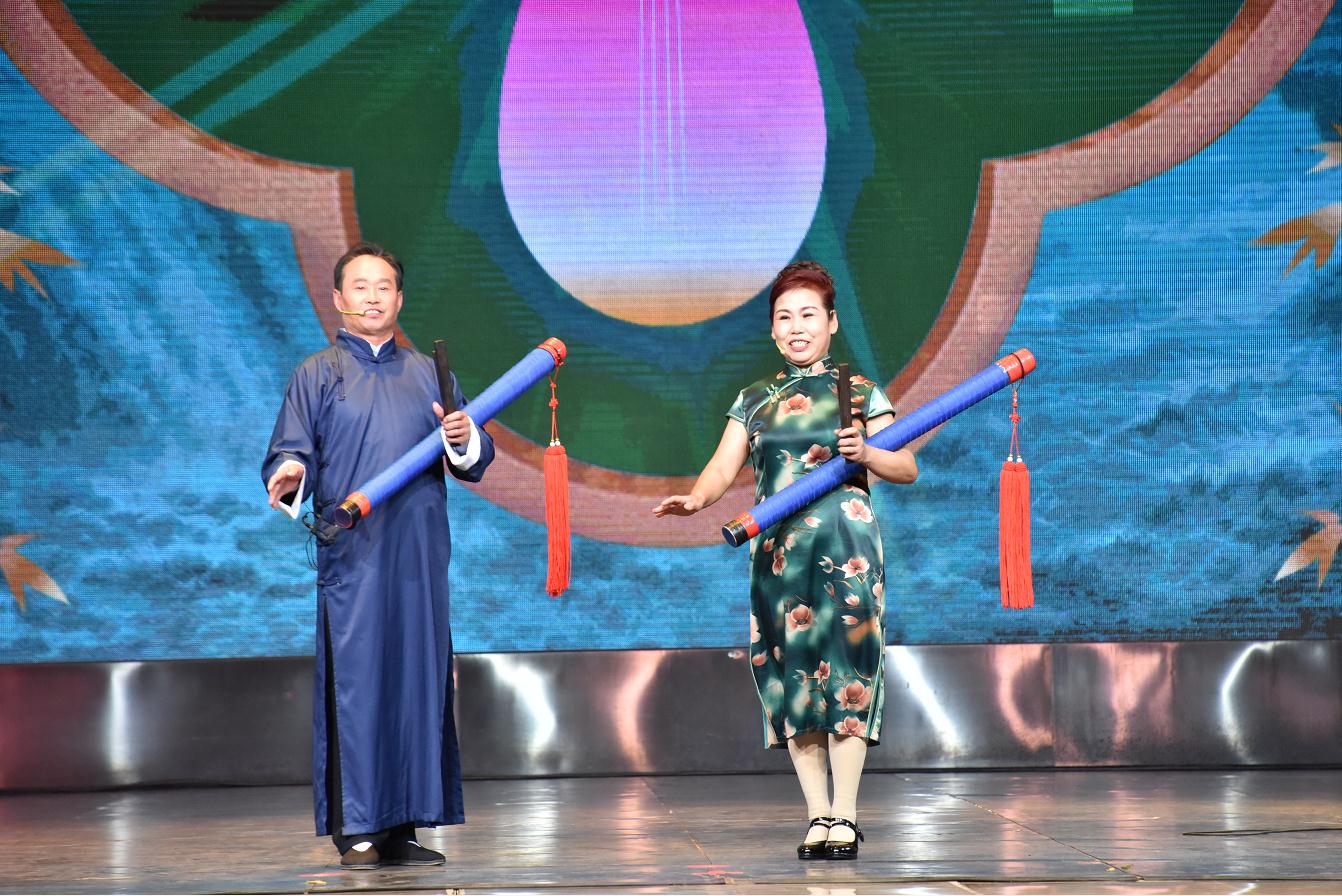 1渔鼓道情《对药名》张国庆刘雪.jpg