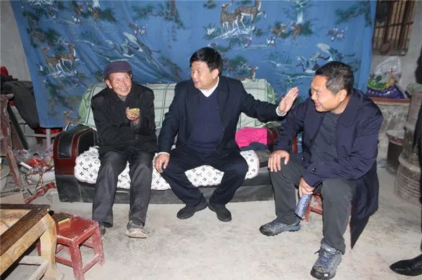 太康县长李锡勇到老冢镇调研脱贫攻坚工作