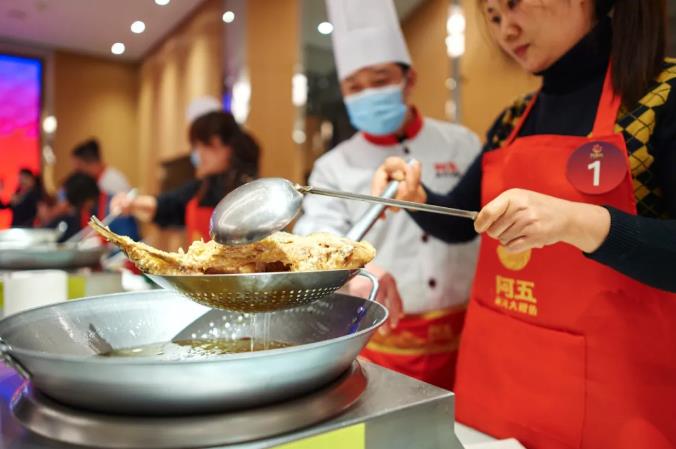 @“阿五杯”第五届黄河鲤鱼烹饪大赛完美收官8.jpg