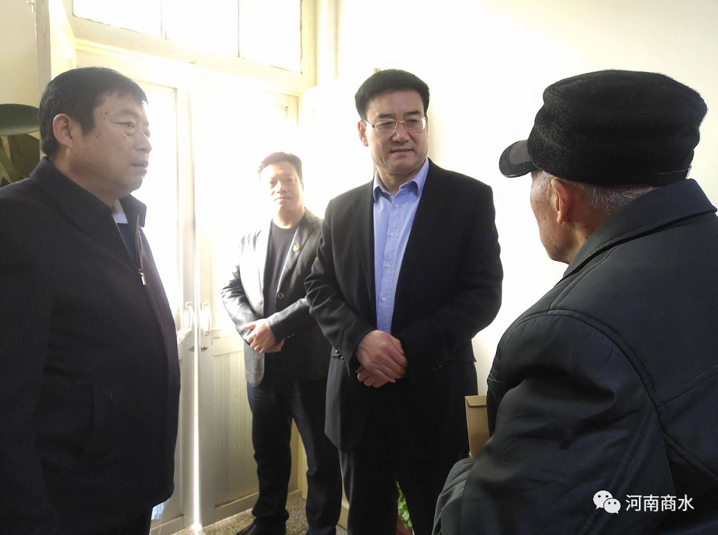 商水县委书记孔阳,商水县长田林走访慰问离退休老干部