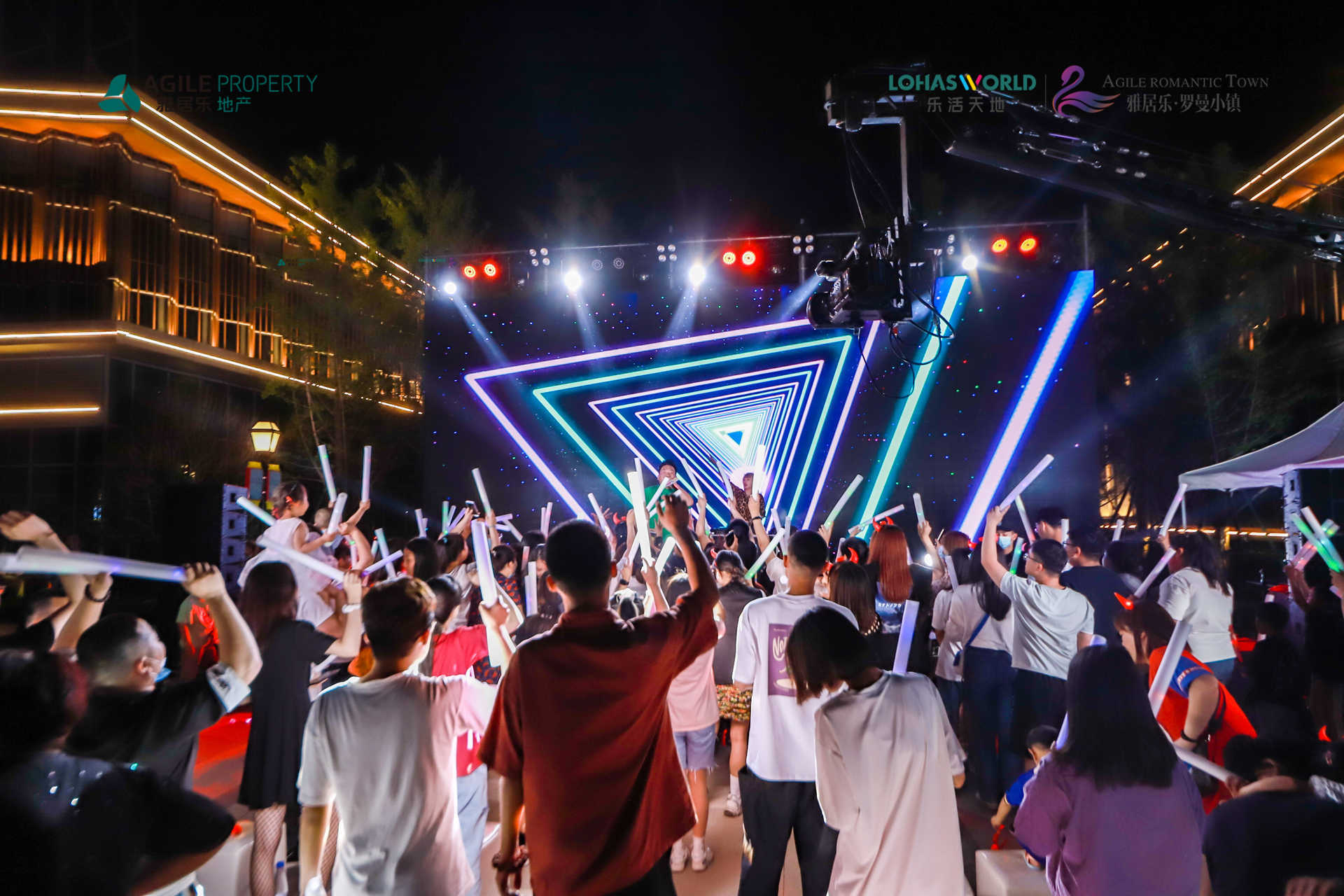 音浪澎湃嗨fun巩义雅居乐罗曼小镇潮流音乐节燃情瞬间回放