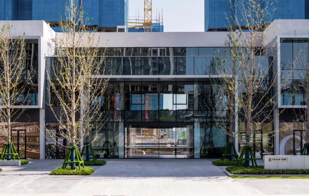 从社区归家大堂的变化看永威南樾的坚守与创新