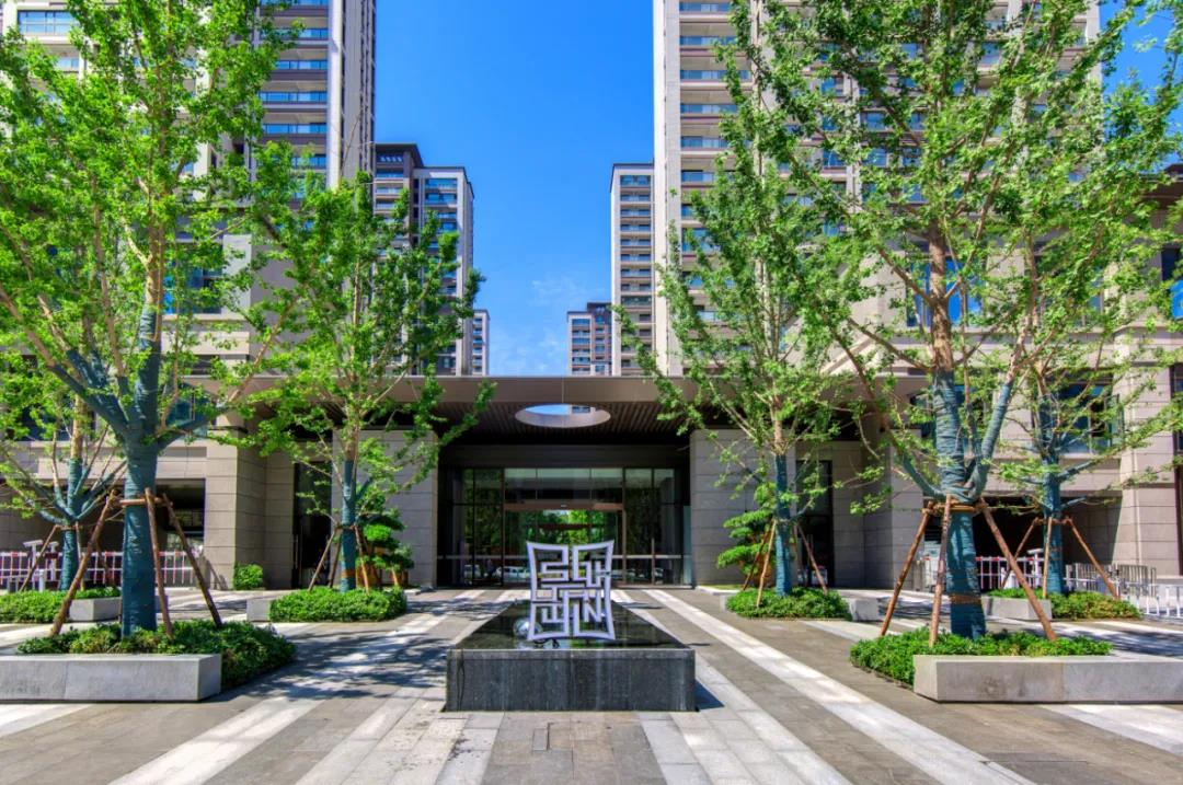 从社区归家大堂的变化看永威南樾的坚守与创新