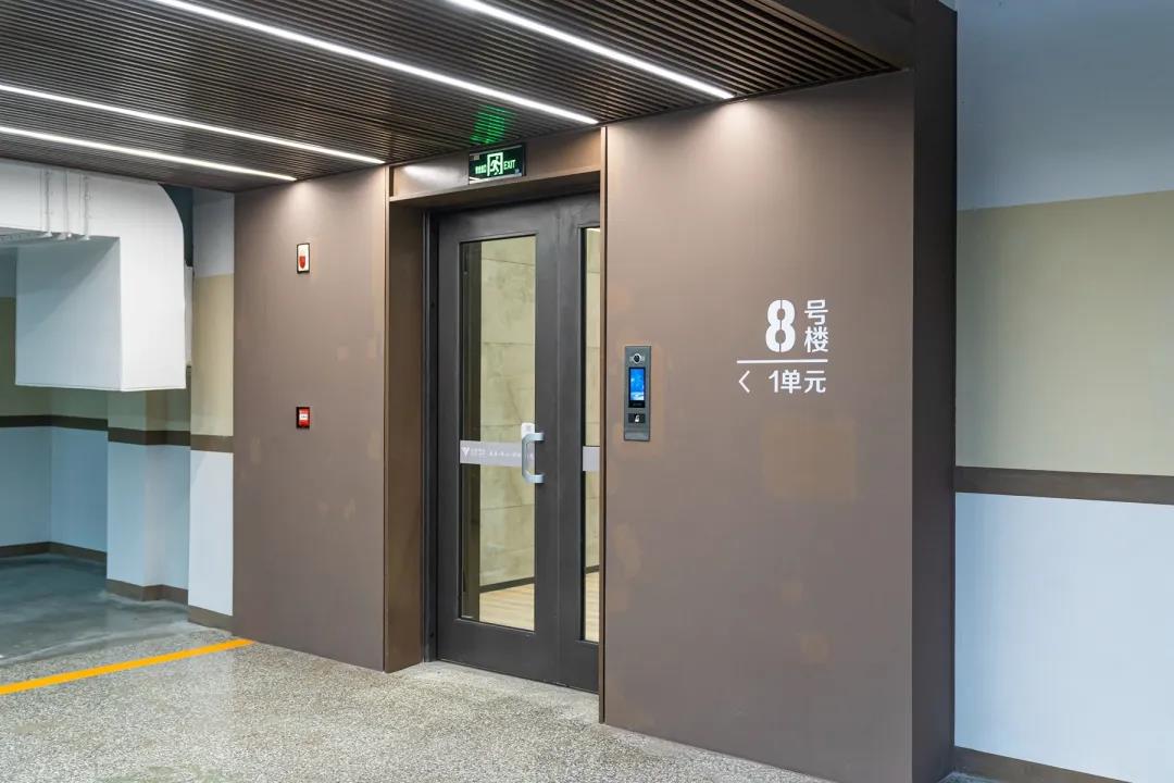 地下入户大堂实拍图