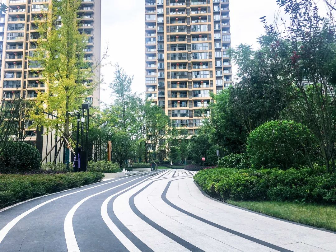 达州绿地城阔景高层人生风景截然不同