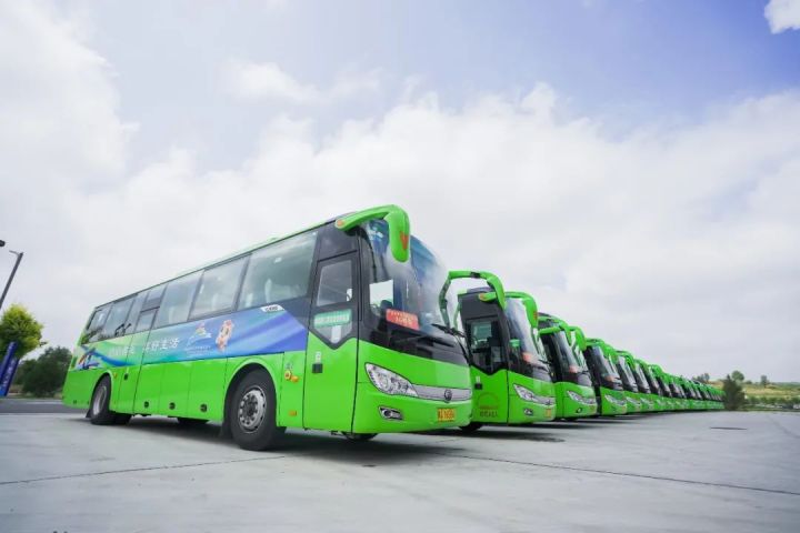 承担服务保障的180辆宇通客车,占赛事总体客车数量的90%,覆盖多种车型