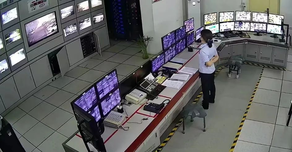 设施设备接入平台,iot随时掌握一手信息,一旦有谁出了点小岔子,监控室