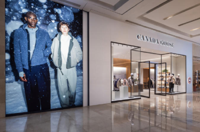 Canada Goose加拿大鹅郑州丹尼斯大卫城精品店启幕