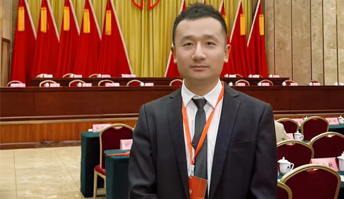 追光引路人・教师节系列 || 从教室走向央视舞台 从校赛挺进国赛