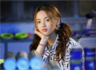 杨超越首次担纲女主!双马尾造型青春又可爱 