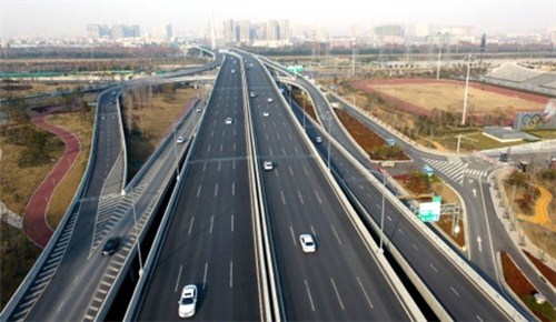 郑州四环成长记!原先都说四环沿线偏，现在去哪都方便 